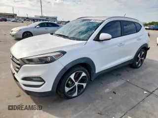 2016 Hyundai Tucson Sport with VIN KM8J33A26GU043513, listed as a Copart auction lot 84582175 with 125,065 mi miles and Clean title. Bid and sale history available at DreamBid. Image 1.