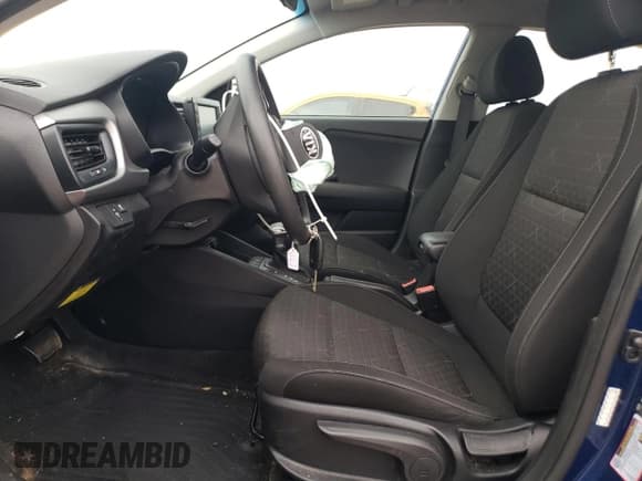 ✅ 2020 Kia Rio LX • VIN: 3KPA24AD9LE337169 • Lot: 86258775. Listed on Copart with 57,068 mi. Free auction sales archive from the USA and detailed vehicle history report at DreamBid. Image 7.