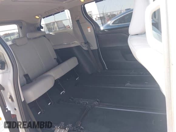 ✅ 2015 Toyota Sienna Limited • VIN: 5TDDK3DC5FS102269 • Лот: 42289229. Опубликован ранее на IAAI с пробегом 108 208 миль. Бесплатный доступ к архиву аукционных продаж из США и подробный отчёт об истории автомобиля на DreamBid. Изображение 8.