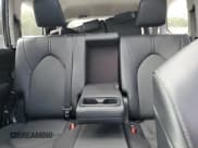 ✅ 2024 Toyota Highlander Hybrid Limited • VIN: 5TDACAB59RS016511 • Lot: 85814545. Wystawiony na Copart z przebiegiem 13 339 mil. Bezpłatny archiwum sprzedaży aukcyjnych z USA i szczegółowy raport historii pojazdu na DreamBid. Zdjęcie 10.