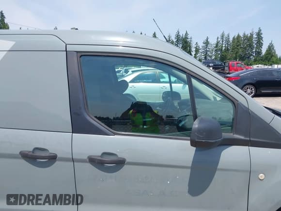 ✅ 2014 Ford Transit Connect • VIN: NM0LE7FX6E1145599 • Lot: 42575605. Listed on IAAI with 130,441 mi. Free auction sales archive from the USA and detailed vehicle history report at DreamBid. Image 14.