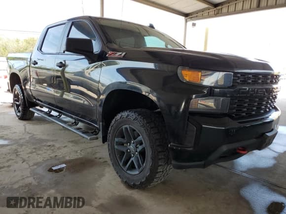 ✅ 2019 Chevrolet Silverado 1500 Custom Trail Boss • VIN: 1GCPYCEF6KZ175051 • Lot: 77392194. Wystawiony na Copart z przebiegiem 170 223 mil. Bezpłatny archiwum sprzedaży aukcyjnych z USA i szczegółowy raport historii pojazdu na DreamBid. Zdjęcie 4.