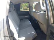 ✅ 2007 Toyota Tundra SR5 • VIN: 5TBBV54187S472652 • Lot: 42539125. Wystawiony na IAAI z przebiegiem 181 203 mil. Bezpłatny archiwum sprzedaży aukcyjnych z USA i szczegółowy raport historii pojazdu na DreamBid. Zdjęcie 8.