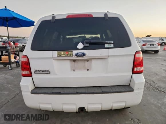 ✅ 2008 Ford Escape XLT • VIN: 1FMCU031X8KB99494 • Lot: 92678905. Listed on Copart with 242,458 mi. Free auction sales archive from the USA and detailed vehicle history report at DreamBid. Image 6.