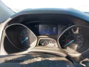 ✅ 2018 Ford Focus SE • VIN: 1FADP3K28JL235541 • Lot: 43329628. Wystawiony na IAAI z przebiegiem 176 485 mil. Bezpłatny archiwum sprzedaży aukcyjnych z USA i szczegółowy raport historii pojazdu na DreamBid. Zdjęcie 7.