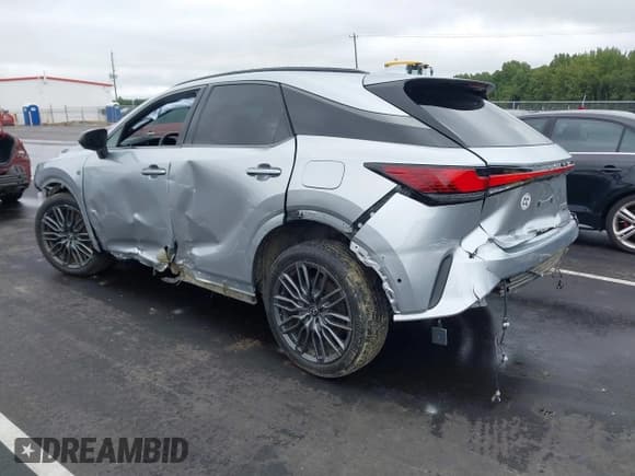 ✅ 2023 Lexus RX 500h F Sport Performance • VIN: 2T2BCMEA7PC002512 • Lot: 43195489. Wystawiony na IAAI z przebiegiem 40 002 mil. Bezpłatny archiwum sprzedaży aukcyjnych z USA i szczegółowy raport historii pojazdu na DreamBid. Zdjęcie 3.