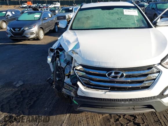 ✅ 2014 Hyundai Santa Fe • VIN: 5XYZU3LA6EG174268 • Лот: 43405738. Опубликован ранее на IAAI с пробегом 59 790 миль. Бесплатный доступ к архиву аукционных продаж из США и подробный отчёт об истории автомобиля на DreamBid. Изображение 18.