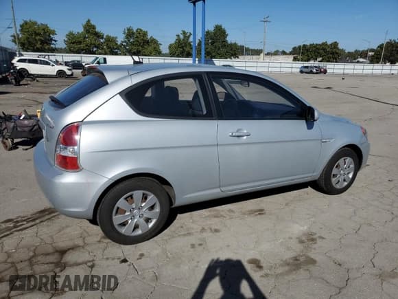 ✅ 2011 Hyundai Accent GS • VIN: KMHCM3AC0BU200234 • Лот: 74211464. Опубликован ранее на Copart с пробегом 163 696 миль. Бесплатный доступ к архиву аукционных продаж из США и подробный отчёт об истории автомобиля на DreamBid. Изображение 3.