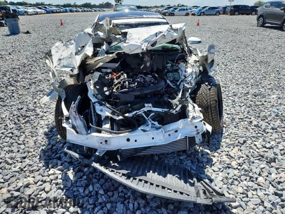 ✅ 2014 Mercedes-Benz SLK 250 • VIN: WDDPK4HAXEF080141 • Lot: 60425165. Wystawiony na Copart z przebiegiem Nie podano. Bezpłatny archiwum sprzedaży aukcyjnych z USA i szczegółowy raport historii pojazdu na DreamBid. Zdjęcie 5.