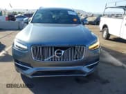 ✅ 2019 Volvo XC90 Inscription • VIN: YV4A22PL0K1420667 • Lot: 43623988. Wystawiony na IAAI z przebiegiem 87 549 mil. Bezpłatny archiwum sprzedaży aukcyjnych z USA i szczegółowy raport historii pojazdu na DreamBid. Zdjęcie 12.