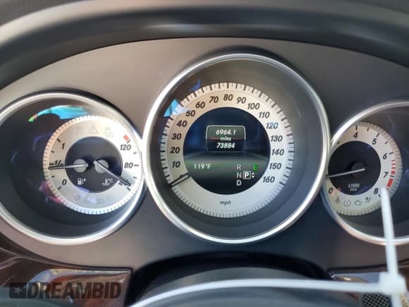 ✅ 2016 Mercedes-Benz CLS 400 • VIN: WDDLJ6FB5GA170192 • Lot: 67065925. Listed on Copart with 73,884 mi. Free auction sales archive from the USA and detailed vehicle history report at DreamBid. Image 9.