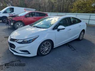 ✅ 2017 Chevrolet Cruze Premier • VIN: 1G1BF5SM1H7140090 • Лот: 89631635. Опубликован ранее на Copart с пробегом 88 838 миль. Бесплатный доступ к архиву аукционных продаж из США и подробный отчёт об истории автомобиля на DreamBid. Изображение 1.