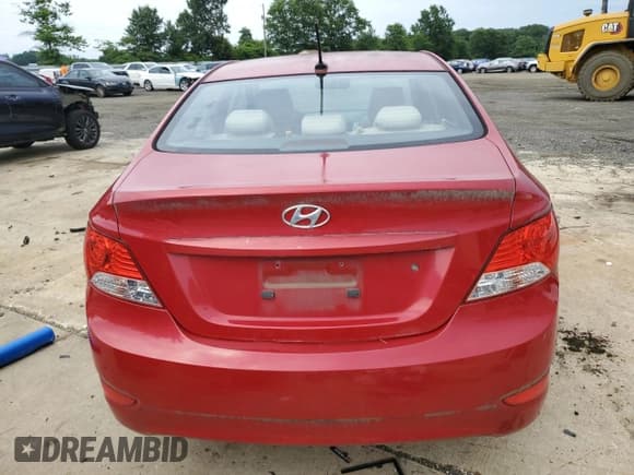 ✅ 2013 Hyundai Accent GLS • VIN: KMHCU4AE5DU283055 • Лот: 64282545. Опубликован ранее на Copart с пробегом 68 298 миль. Бесплатный доступ к архиву аукционных продаж из США и подробный отчёт об истории автомобиля на DreamBid. Изображение 6.