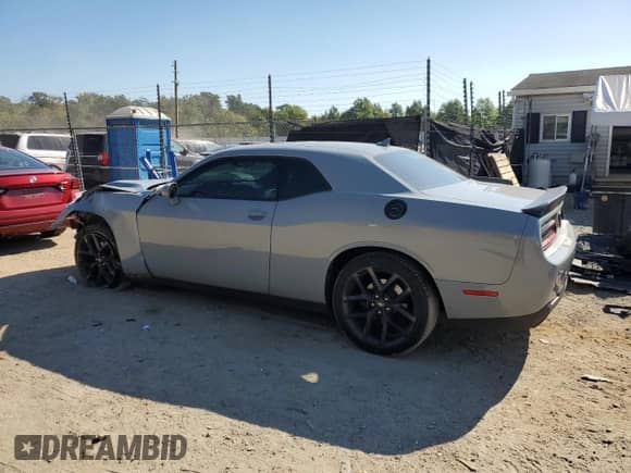 2020 Dodge Challenger SXT z VIN 2C3CDZAG7LH211072, wystawiony jako Copart lot #85314475 z przebiegiem 72 775 mil mil oraz Szkoda całkowita • Salvage title. Historia ofert i sprzedaży dostępna na DreamBid. Obrazek 2.