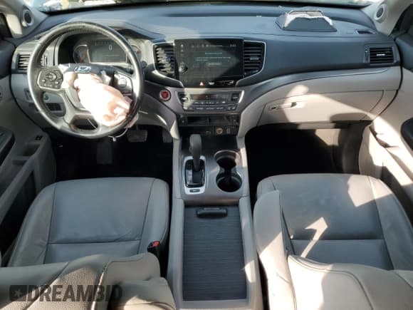 ✅ 2019 Honda Pilot EX-L • VIN: 5FNYF6H53KB075364 • Lot: 84928205. Listed on Copart with 133,175 mi. Free auction sales archive from the USA and detailed vehicle history report at DreamBid. Image 8.