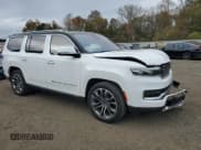 ✅ 2022 Jeep Grand Wagoneer Series III • VIN: 1C4SJVGJ9NS100787 • Lot: 90734145. Listed on Copart with 32,661 mi. Free auction sales archive from the USA and detailed vehicle history report at DreamBid. Image 4.