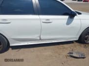 ✅ 2024 Honda Civic Si • VIN: 2HGFE1E51RH473650 • Lot: 42948045. Wystawiony na IAAI z przebiegiem 11 500 mil. Bezpłatny archiwum sprzedaży aukcyjnych z USA i szczegółowy raport historii pojazdu na DreamBid. Zdjęcie 21.