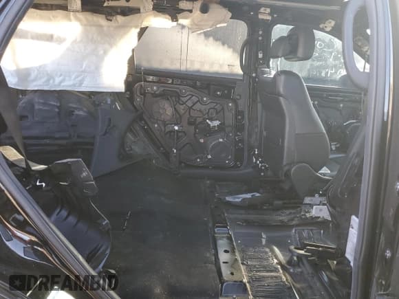 ✅ 2020 Dodge Durango R/T • VIN: 1C4SDJCTXLC114874 • Lot: 69498805. Wystawiony na Copart z przebiegiem Nie podano. Bezpłatny archiwum sprzedaży aukcyjnych z USA i szczegółowy raport historii pojazdu na DreamBid. Zdjęcie 11.