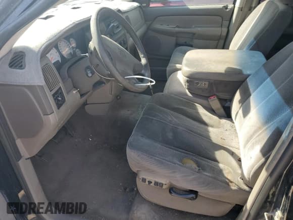 ✅ 2003 Dodge 1500 ST • VIN: 1D7HA18N73S165256 • Лот: 75930864. Опубликован ранее на Copart с пробегом Не указан. Бесплатный доступ к архиву аукционных продаж из США и подробный отчёт об истории автомобиля на DreamBid. Изображение 7.