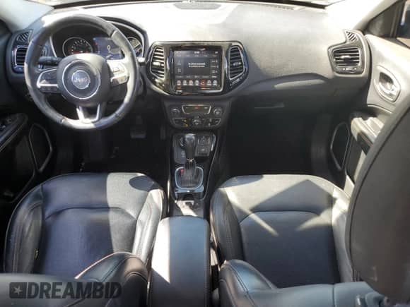 2018 Jeep Compass Limited z VIN 3C4NJDCB7JT365528, wystawiony jako Copart lot #85154275 z przebiegiem 74 930 mil mil oraz Czysty tytuł • Clean title. Historia ofert i sprzedaży dostępna na DreamBid. Obrazek 8.