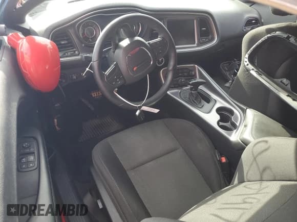 ✅ 2015 Dodge Challenger R/T • VIN: 2C3CDZAT0FH884917 • Lot: 61373644. Wystawiony na Copart z przebiegiem 333 333 mil. Bezpłatny archiwum sprzedaży aukcyjnych z USA i szczegółowy raport historii pojazdu na DreamBid. Zdjęcie 10.