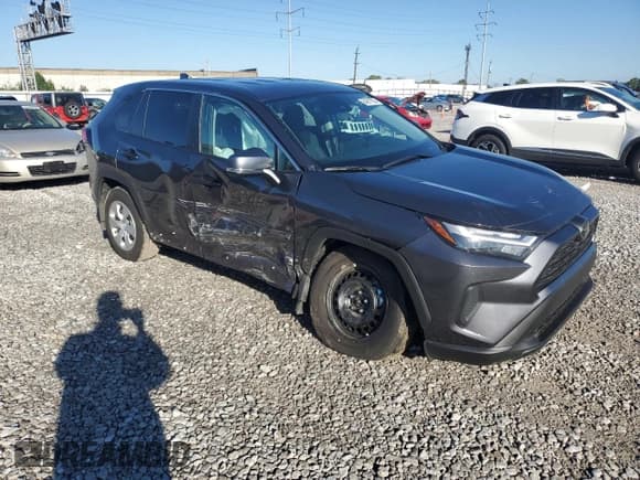 ✅ 2025 Toyota RAV4 LE • VIN: 2T3G1RFV4SC540342 • Lot: 84617555. Wystawiony na Copart z przebiegiem 5 212 mil. Bezpłatny archiwum sprzedaży aukcyjnych z USA i szczegółowy raport historii pojazdu na DreamBid. Zdjęcie 4.