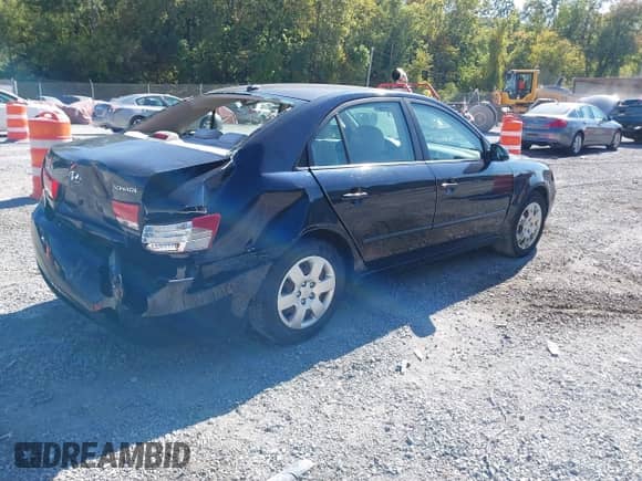 2008 Hyundai Sonata GLS z VIN 5NPET46F38H390767, wystawiony jako IAAI lot #43270355 z przebiegiem 64 974 mil mil oraz . Historia ofert i sprzedaży dostępna na DreamBid. Obrazek 4.