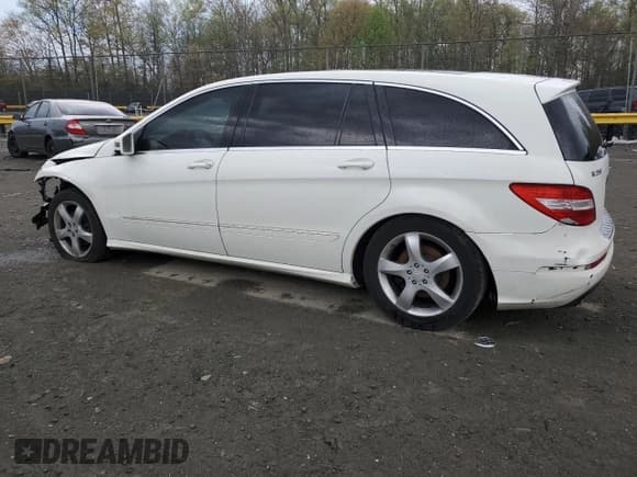 ✅ 2011 Mercedes-Benz R 350 • VIN: 4JGCB6FE0BA130219 • Лот: 51511805. Опубликован ранее на Copart с пробегом 143 250 миль. Бесплатный доступ к архиву аукционных продаж из США и подробный отчёт об истории автомобиля на DreamBid. Изображение 2.