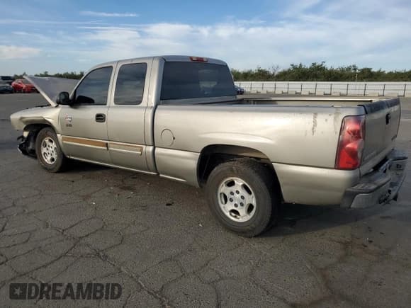 ✅ 2003 Chevrolet Silverado 1500 • VIN: 2GCEC19V531367664 • Лот: 75466384. Опубликован ранее на Copart с пробегом 185 623 миль. Бесплатный доступ к архиву аукционных продаж из США и подробный отчёт об истории автомобиля на DreamBid. Изображение 2.