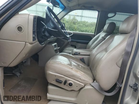 ✅ 2001 Chevrolet Silverado 2500HD LT3 • VIN: 1GCHK23G51F103172 • Lot: 81245085. Listed on Copart with 214,563 mi. Free auction sales archive from the USA and detailed vehicle history report at DreamBid. Image 7.