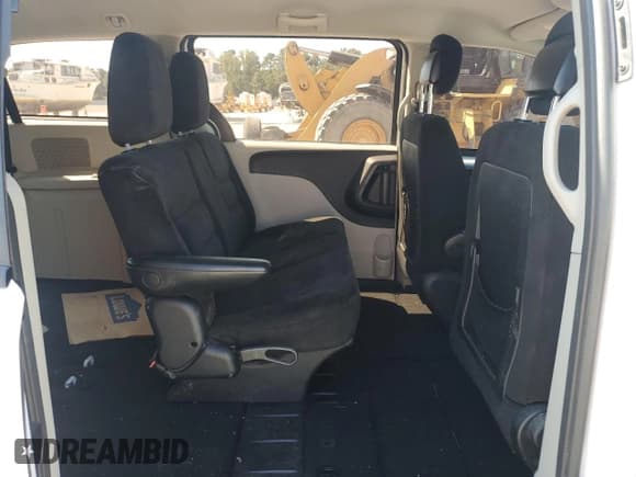 ✅ 2015 Dodge Grand Caravan American Value • VIN: 2C4RDGBG5FR607234 • Лот: 80603105. Опубликован ранее на Copart с пробегом 118 626 миль. Бесплатный доступ к архиву аукционных продаж из США и подробный отчёт об истории автомобиля на DreamBid. Изображение 11.