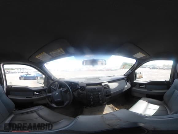 ✅ 2014 Ford F-150 XL • VIN: 1FTFX1EF2EKD12938 • Lot: 43102031. Wystawiony na IAAI z przebiegiem 150 370 mil. Bezpłatny archiwum sprzedaży aukcyjnych z USA i szczegółowy raport historii pojazdu na DreamBid. Zdjęcie 19.