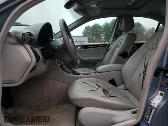 ✅ 2007 Mercedes-Benz C 280 Luxury • VIN: WDBRF54J97F898836 • Lot: 51849735. Wystawiony na Copart z przebiegiem Nie podano. Bezpłatny archiwum sprzedaży aukcyjnych z USA i szczegółowy raport historii pojazdu na DreamBid. Zdjęcie 7.