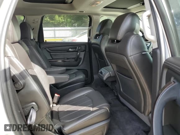 ✅ 2016 Chevrolet Traverse LTZ • VIN: 1GNKRJKD8GJ266155 • Lot: 74103464. Wystawiony na Copart z przebiegiem 97 915 mil. Bezpłatny archiwum sprzedaży aukcyjnych z USA i szczegółowy raport historii pojazdu na DreamBid. Zdjęcie 11.