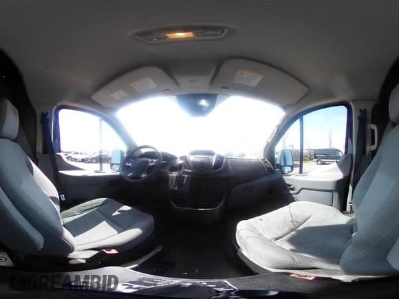 ✅ 2015 Ford Transit Cargo • VIN: 1FTYE1YM1FKA21664 • Lot: 42086151. Wystawiony na IAAI z przebiegiem 227 108 mil. Bezpłatny archiwum sprzedaży aukcyjnych z USA i szczegółowy raport historii pojazdu na DreamBid. Zdjęcie 18.