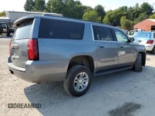 ✅ 2019 Chevrolet Suburban LT • VIN: 1GNSKHKC6KR383473 • Lot: 71231194. Wystawiony na Copart z przebiegiem 92 788 mil. Bezpłatny archiwum sprzedaży aukcyjnych z USA i szczegółowy raport historii pojazdu na DreamBid. Zdjęcie 3.