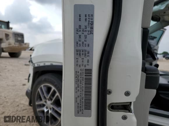 ✅ 2020 Jeep Compass Latitude • VIN: 3C4NJCBB4LT142992 • Lot: 51227255. Listed on Copart with 72,935 mi. Free auction sales archive from the USA and detailed vehicle history report at DreamBid. Image 15.