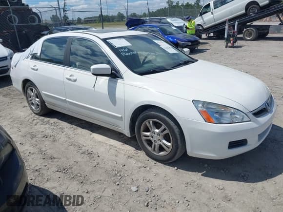 ✅ 2007 Honda Accord EX-L • VIN: 1HGCM56867A077439 • Lot: 43187482. Wystawiony na IAAI z przebiegiem 87 930 mil. Bezpłatny archiwum sprzedaży aukcyjnych z USA i szczegółowy raport historii pojazdu na DreamBid. Zdjęcie 1.