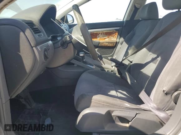 ✅ 2007 Volkswagen Jetta • VIN: 3VWGG71KX7M190963 • Лот: 69620275. Опубликован ранее на Copart с пробегом 200 395 миль. Бесплатный доступ к архиву аукционных продаж из США и подробный отчёт об истории автомобиля на DreamBid. Изображение 7.