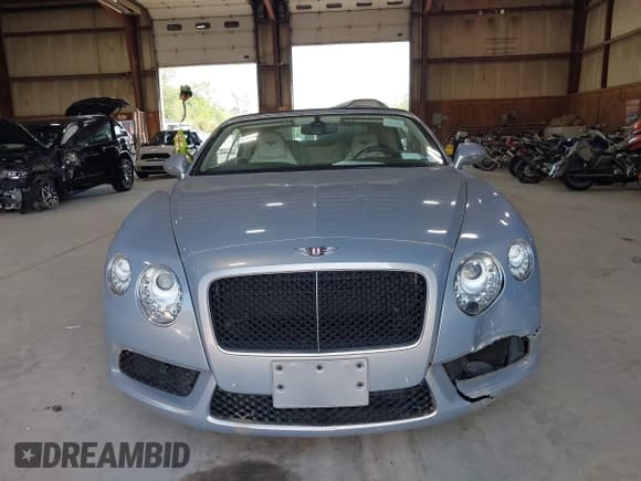 ✅ 2013 Bentley Continental GT • VIN: SCBGT3ZA4DC085368 • Лот: 42770187. Опубликован ранее на IAAI с пробегом 27 031 миль. Бесплатный доступ к архиву аукционных продаж из США и подробный отчёт об истории автомобиля на DreamBid. Изображение 12.