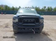 ✅ 2021 Ram 2500 Power Wagon • VIN: 3C6TR5EJ0MG575323 • Lot: 42112340. Wystawiony na IAAI z przebiegiem 25 857 mil. Bezpłatny archiwum sprzedaży aukcyjnych z USA i szczegółowy raport historii pojazdu na DreamBid. Zdjęcie 12.