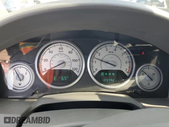 ✅ 2009 Chrysler Town & Country Touring • VIN: 2A8HR54169R539663 • Лот: 82249775. Опубликован ранее на Copart с пробегом 123 792 миль. Бесплатный доступ к архиву аукционных продаж из США и подробный отчёт об истории автомобиля на DreamBid. Изображение 9.