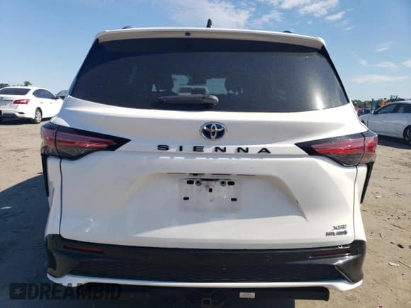 ✅ 2021 Toyota Sienna XSE • VIN: 5TDDRKEC9MS003665 • Lot: 70377565. Listed on Copart with 135,174 mi. Free auction sales archive from the USA and detailed vehicle history report at DreamBid. Image 6.