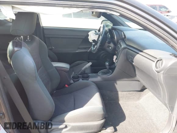 ✅ 2013 Scion tC • VIN: JTKJF5C74D3056271 • Lot: 43529603. Wystawiony na IAAI z przebiegiem Nie podano. Bezpłatny archiwum sprzedaży aukcyjnych z USA i szczegółowy raport historii pojazdu na DreamBid. Zdjęcie 5.