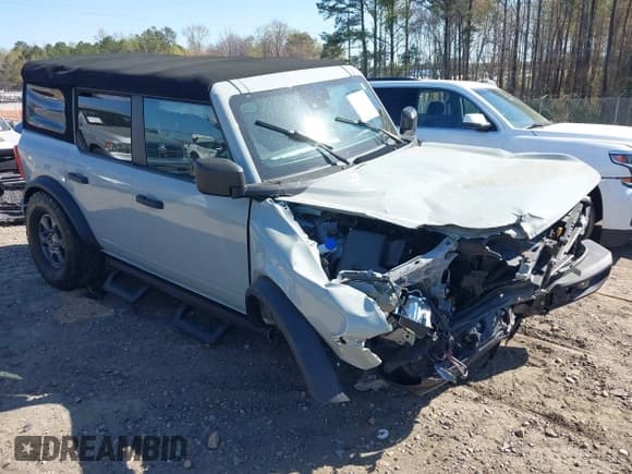 ✅ 2021 Ford Bronco • VIN: 1FMDE5BHXMLA84119 • Lot: 41891627. Wystawiony na IAAI z przebiegiem 28 318 mil. Bezpłatny archiwum sprzedaży aukcyjnych z USA i szczegółowy raport historii pojazdu na DreamBid. Zdjęcie 1.