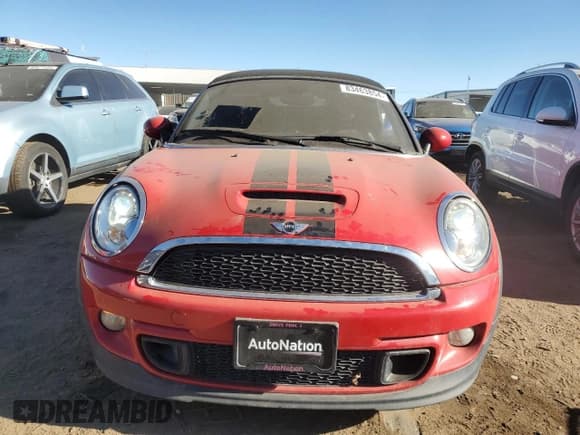 ✅ 2013 MINI Roadster S • VIN: WMWSY3C53DT566214 • Lot: 83463854. Wystawiony na Copart z przebiegiem 69 877 mil. Bezpłatny archiwum sprzedaży aukcyjnych z USA i szczegółowy raport historii pojazdu na DreamBid. Zdjęcie 5.