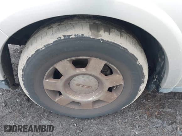 ✅ 2006 Lincoln Navigator Luxury • VIN: 5LMFU28556LJ28101 • Lot: 43888709. Listed on IAAI with 126,603 mi. Free auction sales archive from the USA and detailed vehicle history report at DreamBid. Image 12.