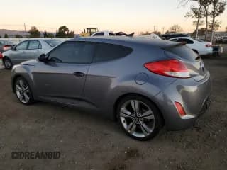 ✅ 2017 Hyundai Veloster • VIN: KMHTC6AD8HU313922 • Lot: 84196834. Wystawiony na Copart z przebiegiem 93 305 mil. Bezpłatny archiwum sprzedaży aukcyjnych z USA i szczegółowy raport historii pojazdu na DreamBid. Zdjęcie 2.