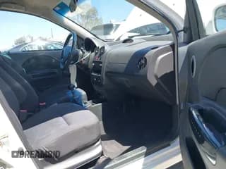 ✅ 2007 Chevrolet Aveo LS • VIN: KL1TD66697B732035 • Lot: 42528247. Wystawiony na IAAI z przebiegiem 155 438 mil. Bezpłatny archiwum sprzedaży aukcyjnych z USA i szczegółowy raport historii pojazdu na DreamBid. Zdjęcie 5.