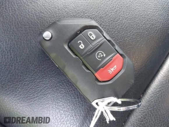 ✅ 2021 Jeep Wrangler Unlimited Sahara • VIN: 1C4HJXEN9MW637288 • Lot: 42553459. Listed on IAAI with 39,362 mi. Free auction sales archive from the USA and detailed vehicle history report at DreamBid. Image 11.